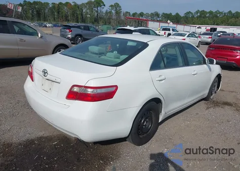 2008 Toyota Camry z USA, uszkodzony, nr VIN 4T1BE46K58U778501